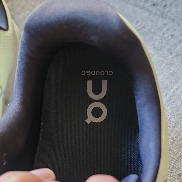 On Cloud Go Running Shoes – Lime Black Lightweight Trainer - Picture 6 of 17